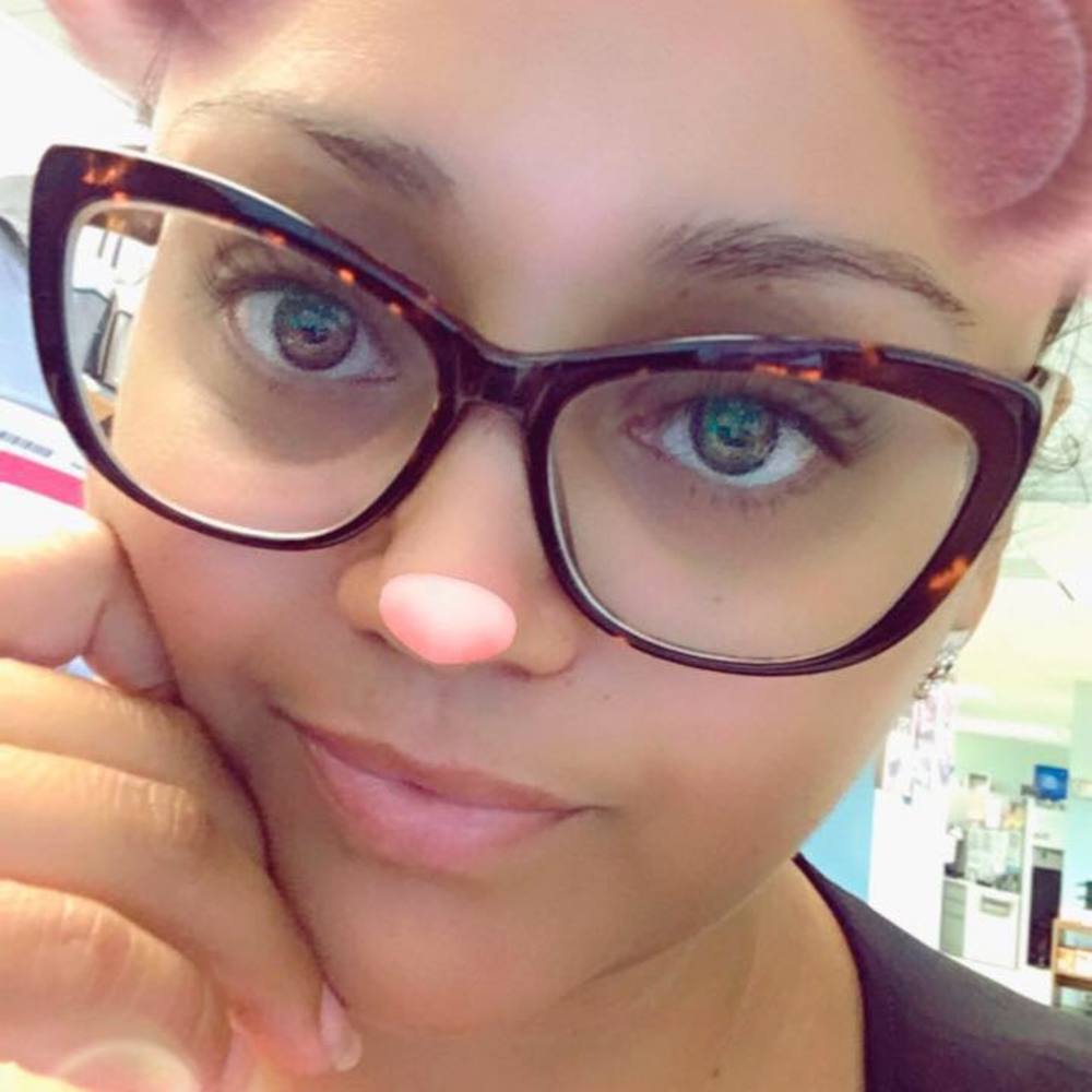 Meet your Posher, Yolanda